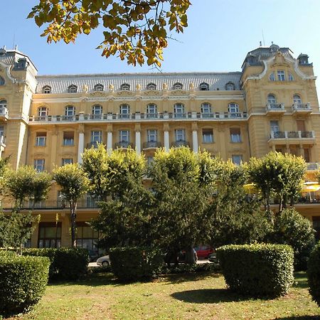Guest House Hotel Riviera Pula Dış mekan fotoğraf